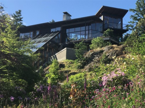 122 Jasper Rd, Salt Spring, BC 