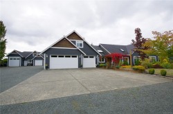 2040 Sun King Rd Coombs, BC V0R 1M0