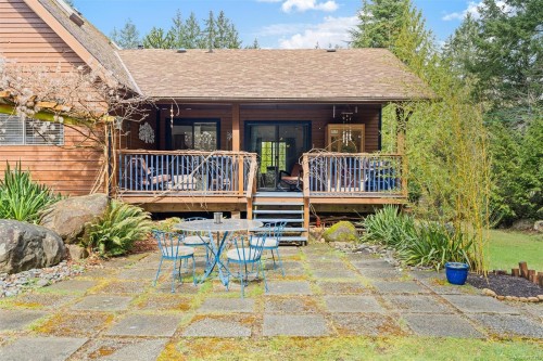 6907 Sellars Rd, Sooke, BC 