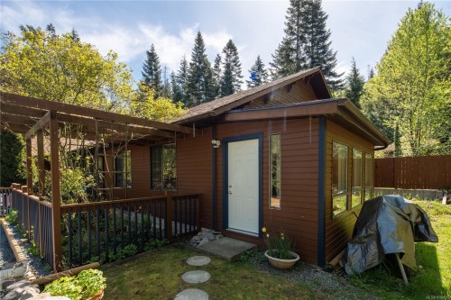 6907 Sellars Rd, Sooke, BC 