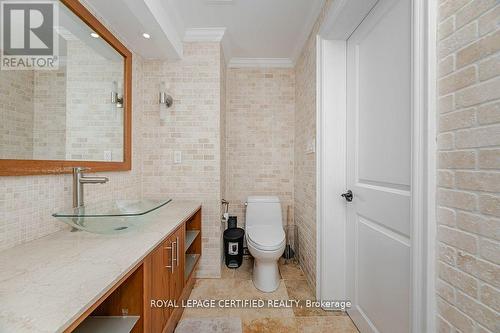 2197 Courrier Lane, Mississauga, ON - Indoor Photo Showing Bathroom