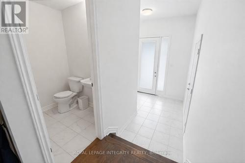 36 Jargeau Road, Ottawa, ON - Indoor Photo Showing Bathroom