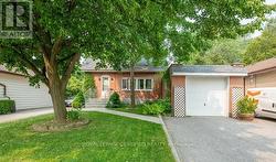 UPPER - 80 VANBRUGH AVENUE Toronto, ON M1N 3T3