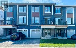 959 EILEEN VOLLICK CRESCENT Ottawa, ON K2W 0M2