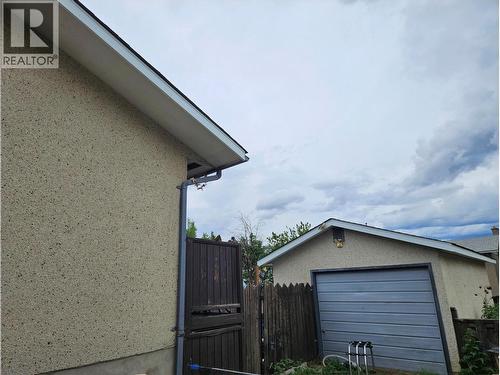 640 | 642 Courtenay Crescent Crescent, Kamloops, BC - Outdoor With Exterior