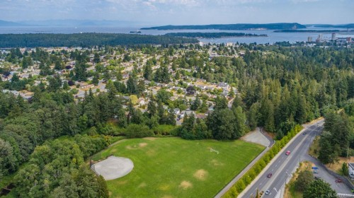 1102-1097 Bowen Rd, Nanaimo, BC - Outdoor With View