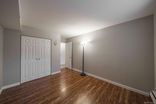 1102-1097 Bowen Rd, Nanaimo, BC - Indoor Photo Showing Other Room