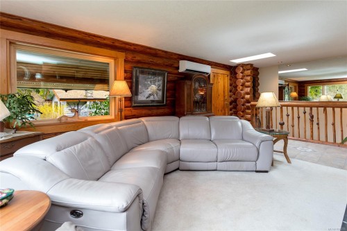 5230 Munn Rd, Highlands, BC 
