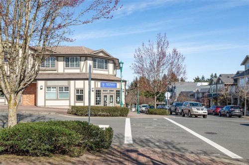 6-211 Second Ave West, Qualicum Beach, BC - Outdoor With Facade