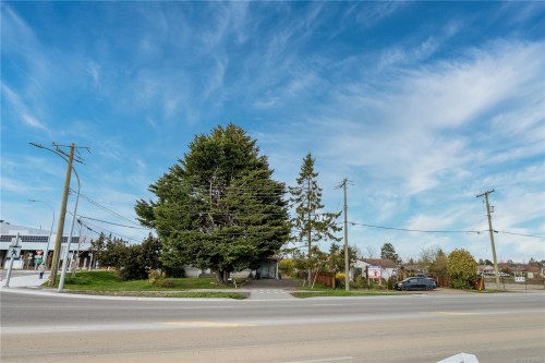 2094 Beacon Ave, Sidney, BC 