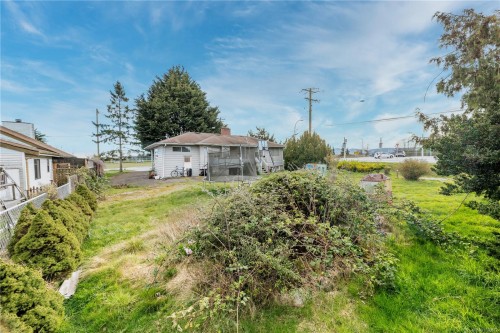 2090 Beacon Ave West, Sidney, BC 