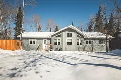 51 Burrows RD  Pinawa, MB R0E 1L0