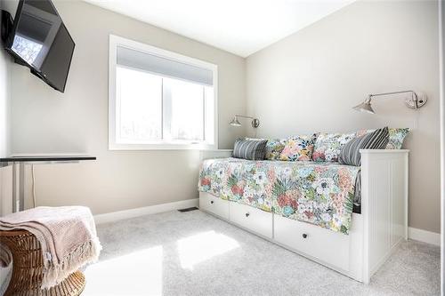 51 Burrows Rd, Pinawa, MB 