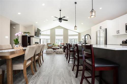 51 Burrows Rd, Pinawa, MB 