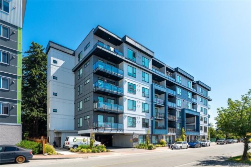 301-842 Orono Ave  Langford, BC V9B 2T8