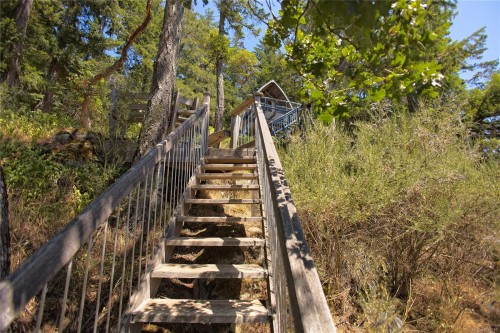 155 Mountain Park Dr, Salt Spring, BC 