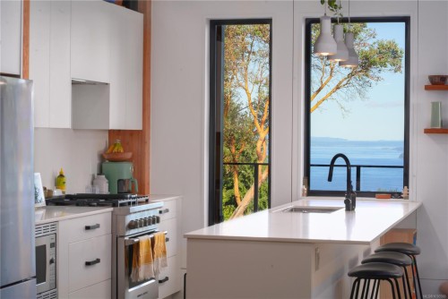 128 Spring Gold Way, Salt Spring, BC 