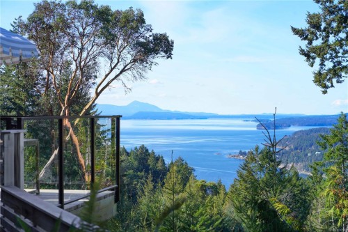 128 Spring Gold Way, Salt Spring, BC 