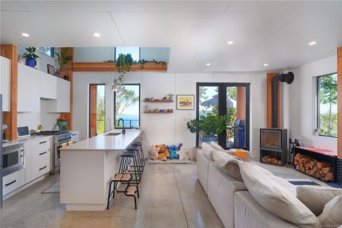 128 Spring Gold Way, Salt Spring, BC 