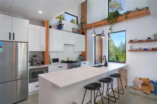 128 Spring Gold Way, Salt Spring, BC 