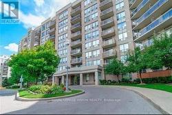 815 - 1720 EGLINTON AVENUE E Toronto, ON M4A 2X8