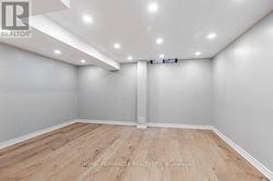 39 WAYFORD CRESCENT S Toronto, ON M1B 3E3