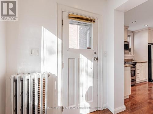 Mudroom with separate side entrance - 7 Duplex Crescent, Toronto, ON - Indoor Photo Showing Other Room