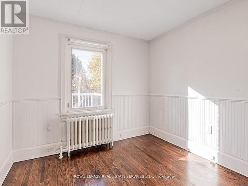 second bedroom - 7 Duplex Crescent, Toronto, ON - Indoor Photo Showing Other Room