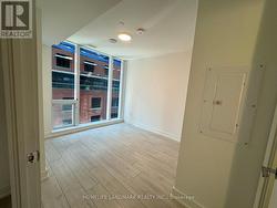 514 - 15 MERCER STREET Toronto, ON M5V 1H2