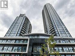403 MASTER~BEDROOM - 65 WATERGARDEN DRIVE Mississauga, ON L5R 1B2