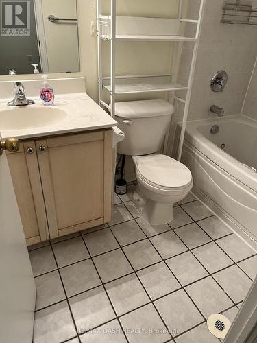 1014 - 5 Everson Drive, Toronto, ON - Indoor Photo Showing Bathroom