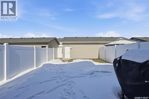 5624 Glide Crescent, Regina, SK - Outdoor
