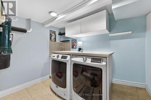179 Burris Street, Hamilton, ON - Indoor Photo Showing Laundry Room