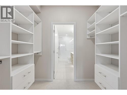 1405 Springhill Drive Unit# 2103, Kamloops, BC - Indoor With Storage