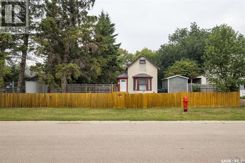546 7Th Street E, Prince Albert, SK - Outdoor