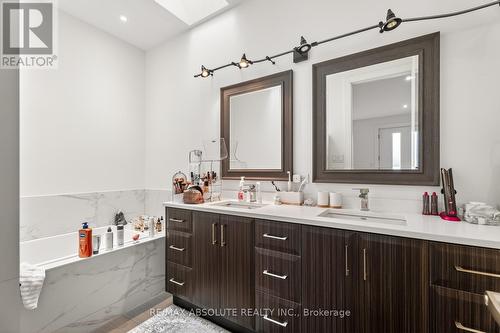 246 Westhaven Crescent, Ottawa, ON - Indoor Photo Showing Bathroom