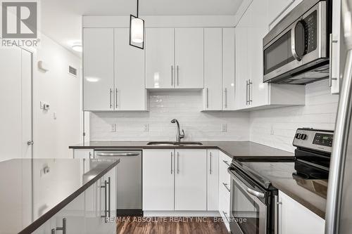 246 Westhaven Crescent, Ottawa, ON - Indoor Photo Showing Kitchen With Stainless Steel Kitchen With Upgraded Kitchen