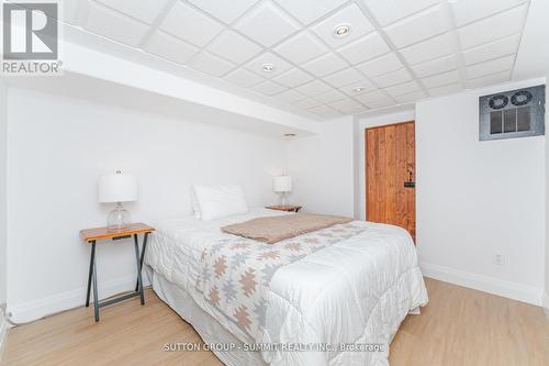 1175 Kane Road, Mississauga, ON - Indoor Photo Showing Bedroom