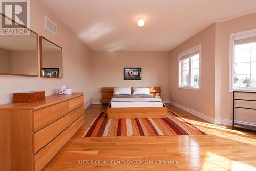 1382 Avon Drive, Mississauga, ON - Indoor