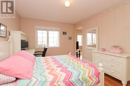 1382 Avon Drive, Mississauga, ON - Indoor Photo Showing Bedroom