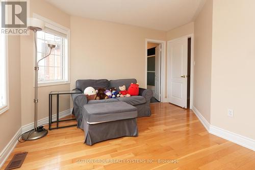 1382 Avon Drive, Mississauga, ON - Indoor