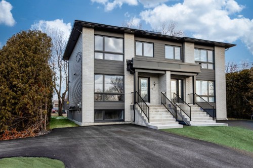 57 Rue des Plaines  Saint-Jean-Sur-Richelieu, QC J2W 1H5