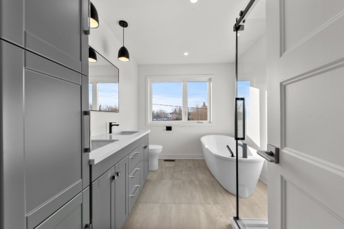 Salle de bains - 57 Rue Des Plaines, Saint-Jean-Sur-Richelieu, QC - Indoor Photo Showing Bathroom