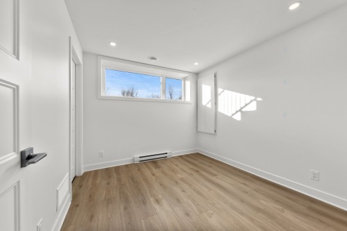Chambre à coucher - 57 Rue Des Plaines, Saint-Jean-Sur-Richelieu, QC - Indoor Photo Showing Other Room