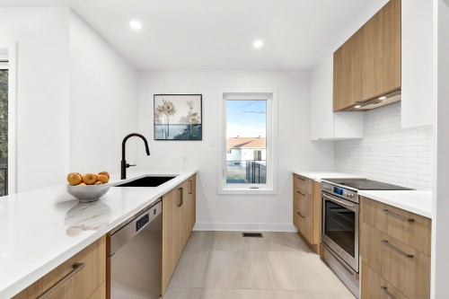 Cuisine - 57 Rue Des Plaines, Saint-Jean-Sur-Richelieu, QC - Indoor Photo Showing Kitchen With Upgraded Kitchen