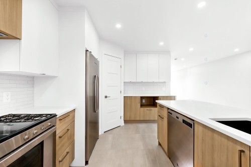 Cuisine - 57 Rue Des Plaines, Saint-Jean-Sur-Richelieu, QC - Indoor Photo Showing Kitchen With Upgraded Kitchen