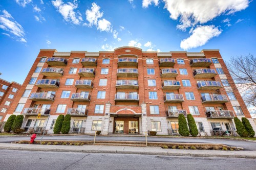 504-5220 Boul. des Sources  Montréal (Pierrefonds-Roxboro), QC H8Z 3M3