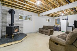 Family Room - 