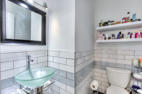 Salle de bains attenante à la CCP - 980  - 982 Av. Châtelaine, Laval (Chomedey), QC - Indoor Photo Showing Bathroom