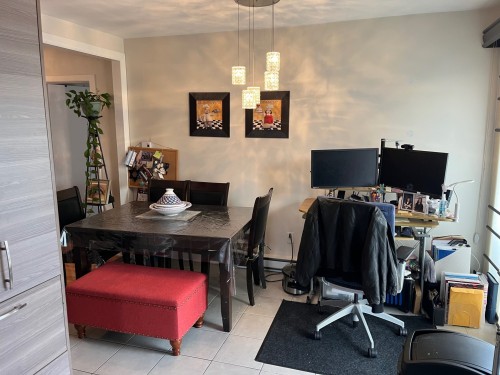 Coin-repas - 980  - 982 Av. Châtelaine, Laval (Chomedey), QC - Indoor